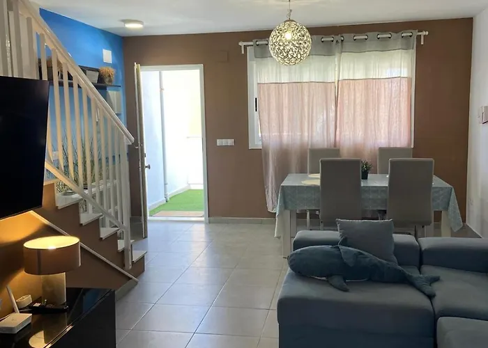 Adosado Privado Playa 度假居