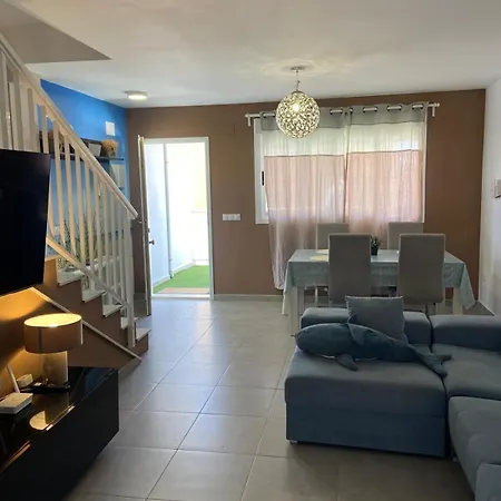 Adosado Privado Playa 度假居