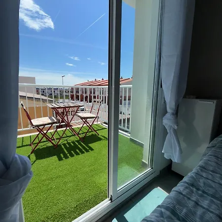 Adosado Privado Playa 度假居 *